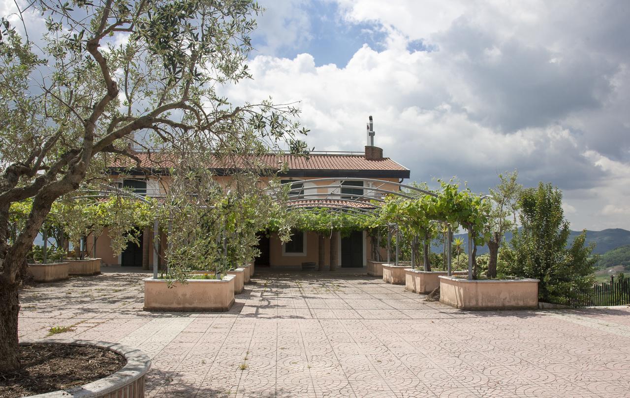 Lisandro Wine Resort Apartments Caserta Castel Campagnano Exterior foto